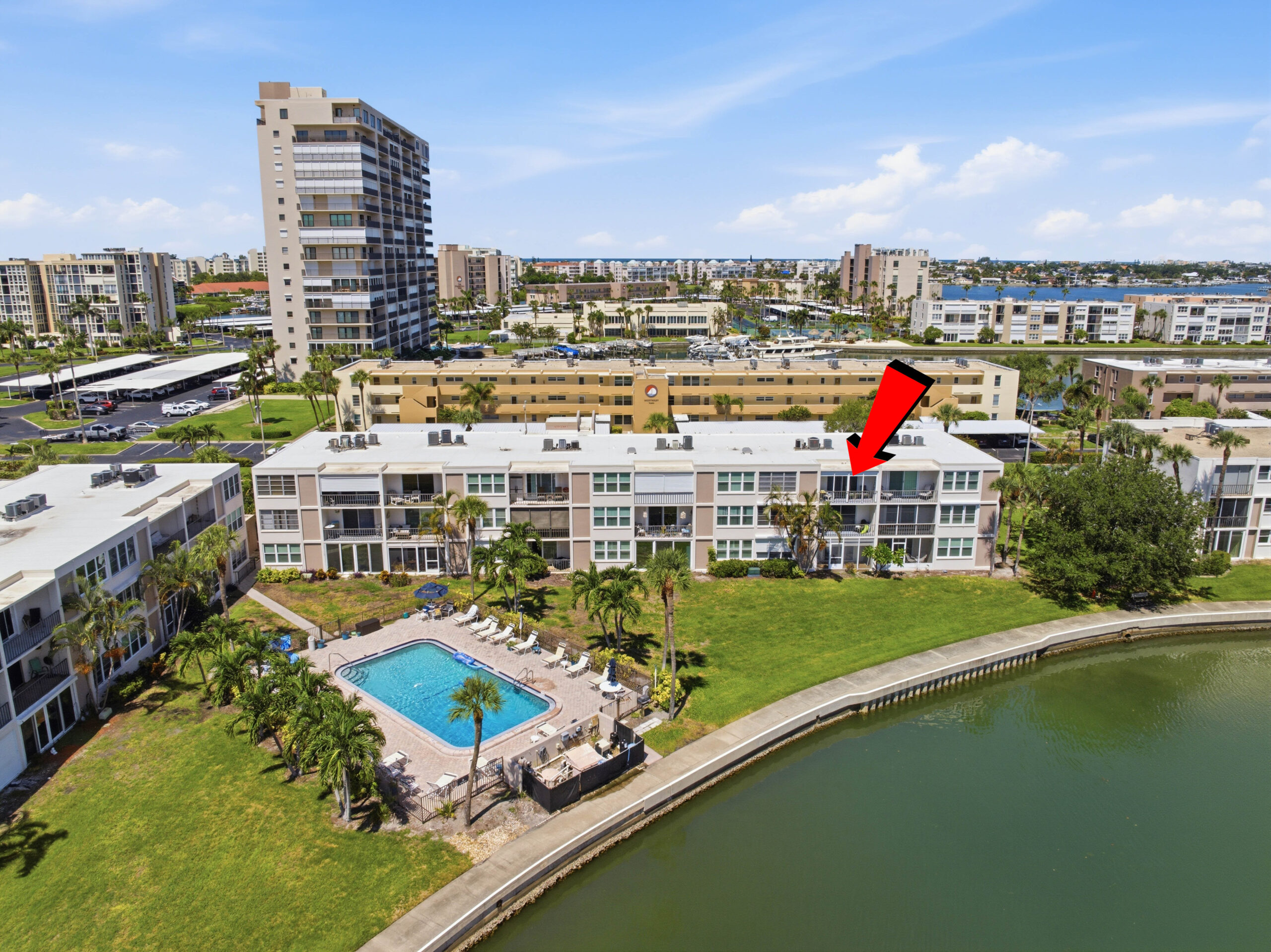 Florida home for rent 7405 Bay Island Dr S Apt 321  South Pasadena FL