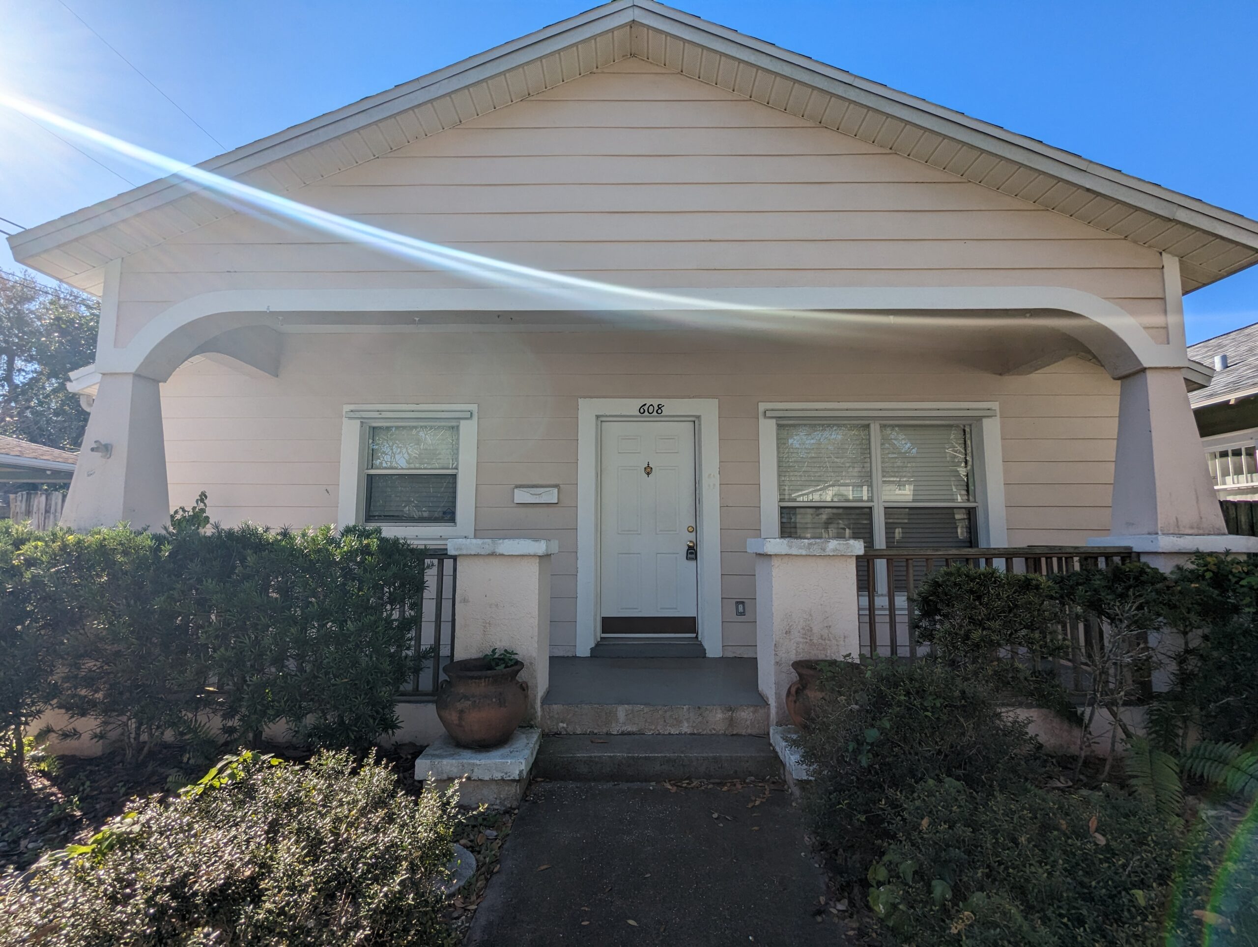Florida home for rent 608 9th Ave N  St Petersburg FL