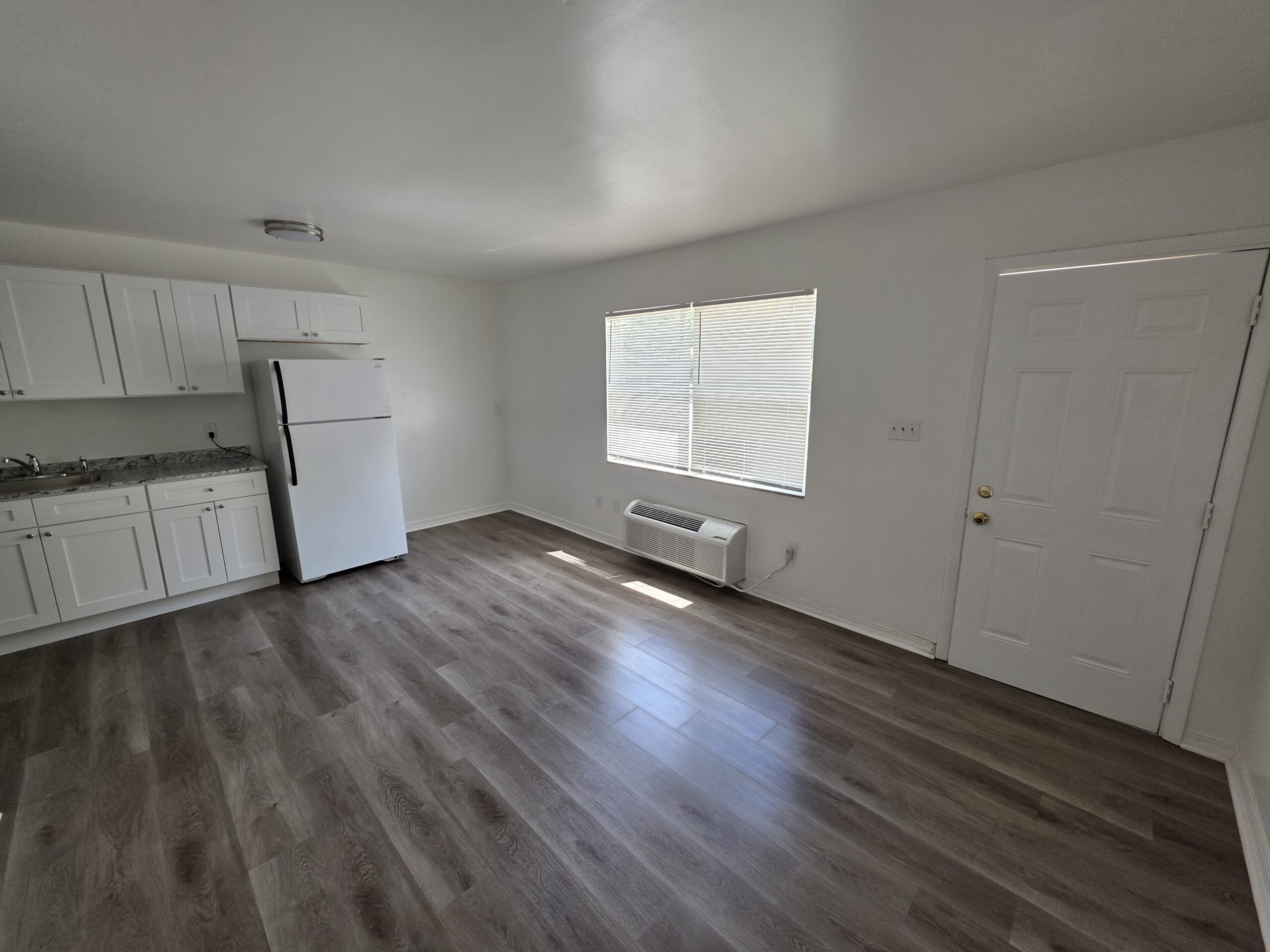 Florida home for rent 112 S Hilltop Rd Apt 10  Brandon FL